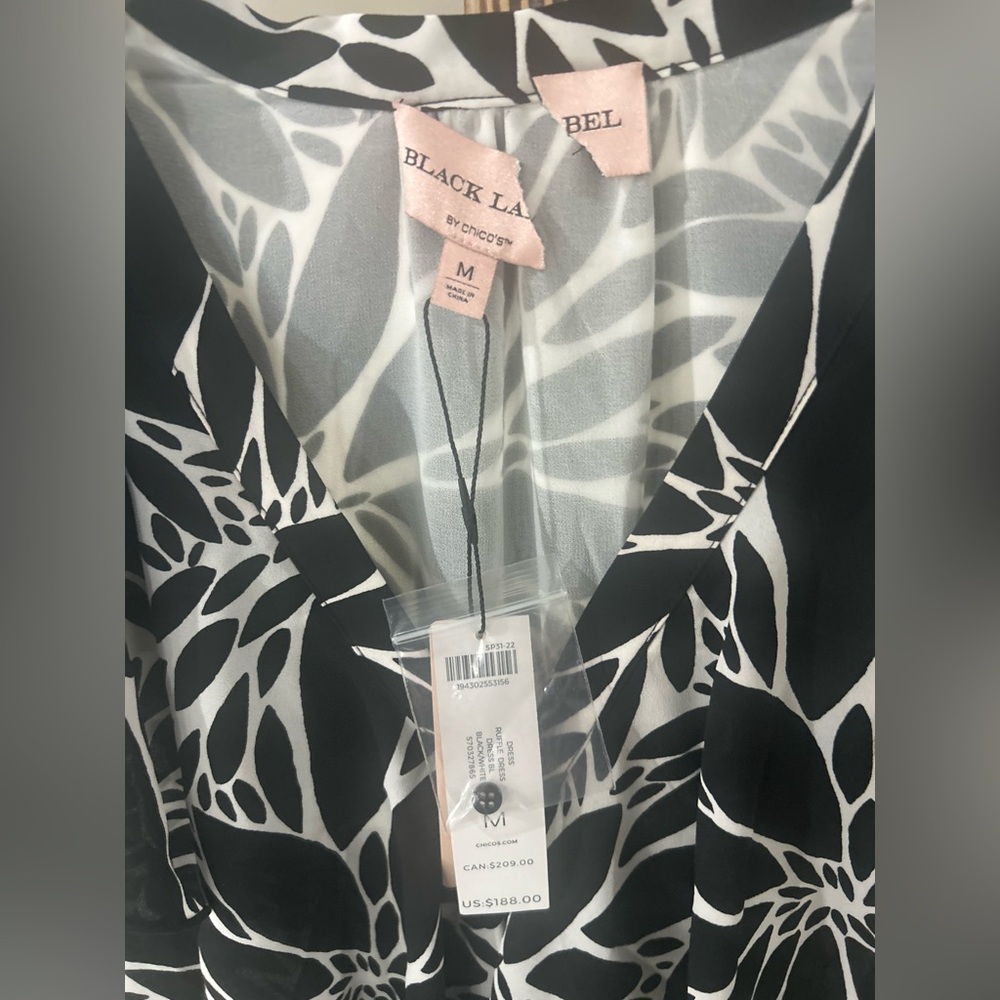 Black Label Size Medium Black White Floral Print Ruffle Dress NWT $188 - Picture 5 of 7